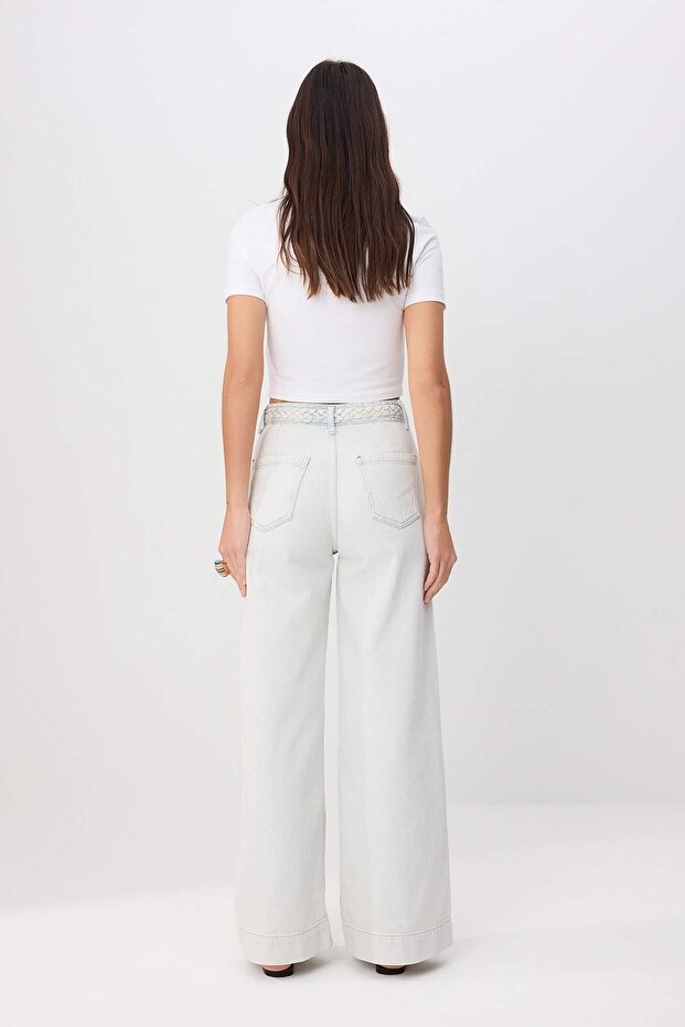 Açık Mavi DÖKÜMLÜ Kemer Detaylı Yüksek Bel %100 Pamuk Wide Leg Jeans TWOSS26JE00190 - 5