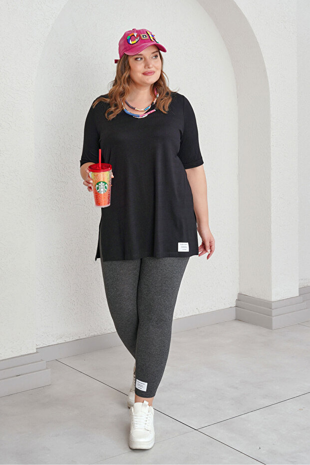 TRICOU BASIC LEJER CU GULERUL ÎN V - 2