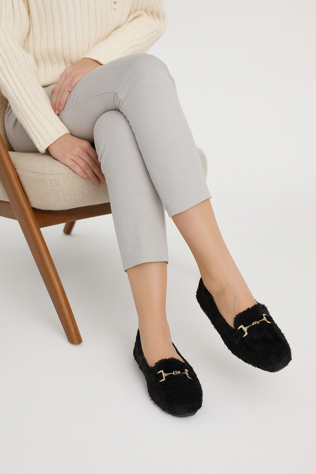 Women's Black Buckle Plush Home Slippers Byndvt03