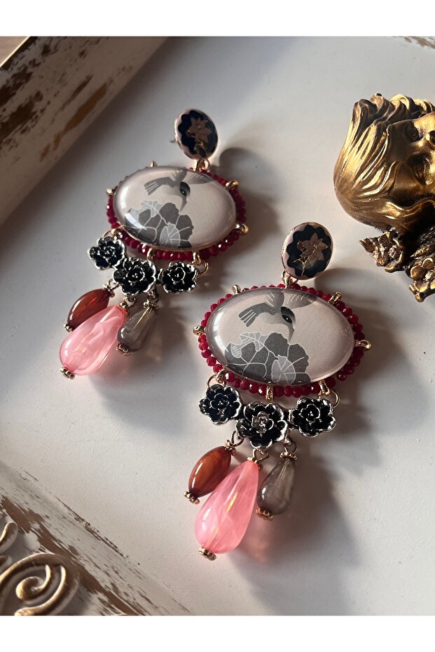 Zra Model Bird Detailed Resin Earrings