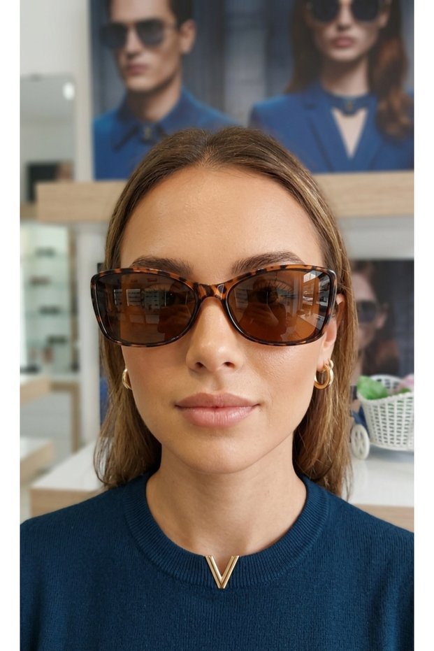 Leopard Patterned Retro Women's Sunglasses with Gold Detail