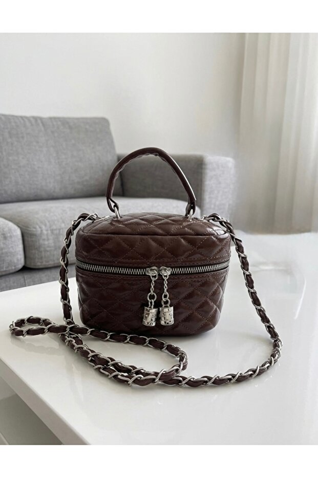Quilted Patterned Makeup Bag in the Form of a Mini Vanity Bag, Shoulder and Hand Bag (Height 12 cm Width 17 cm)