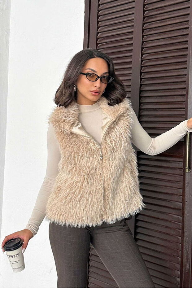 Artificial Fur Women's Vest – Zippered, Soft Textured - Stone |   Vmf2046