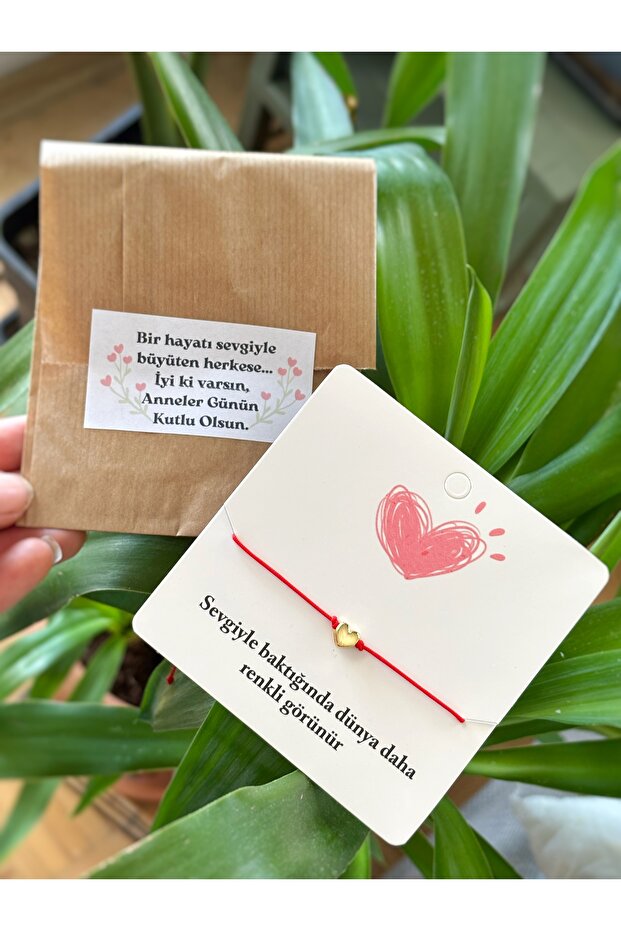 3-Piece Mother's Day Gift Bracelet Gift Packaged with Heart and Love Themed Gift