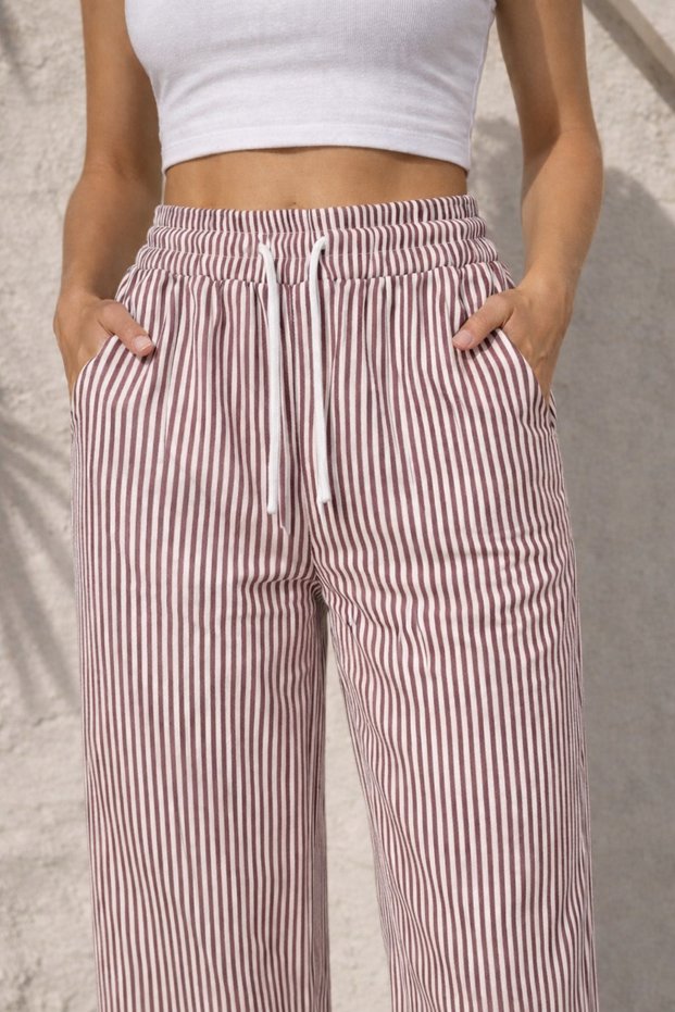 Women's Burgundy Elastic Waist Waterway Pocket Trousers