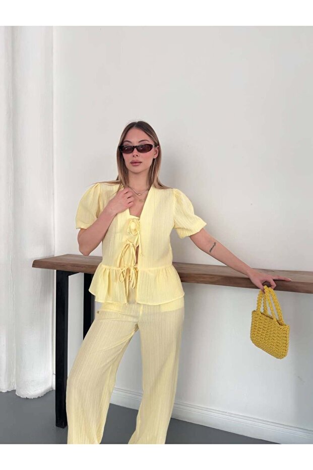 Front Tie Detailed Blouse and Pants Set
