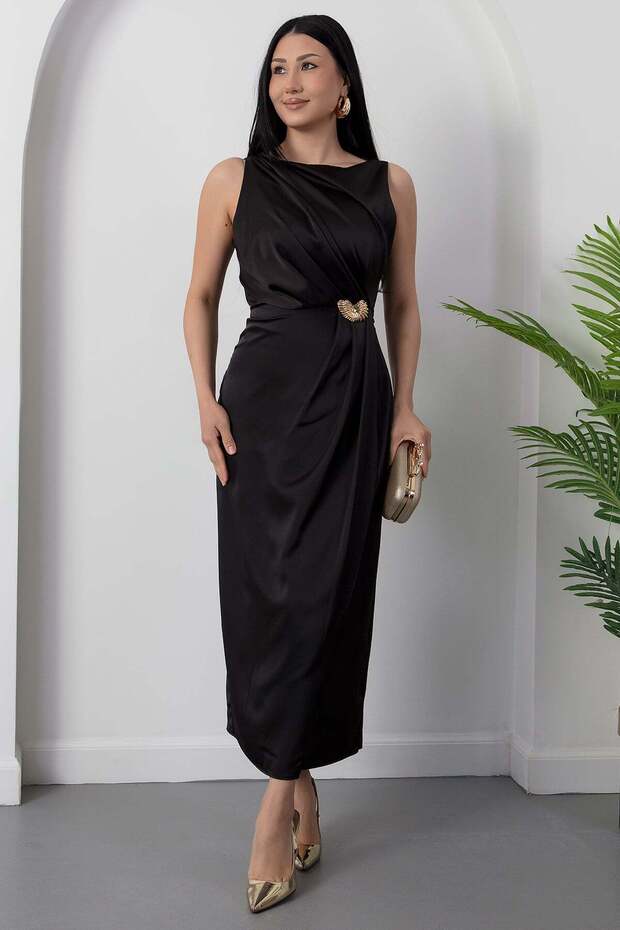 Oval Neckline Waist Buckle Satin Dress Grs3940