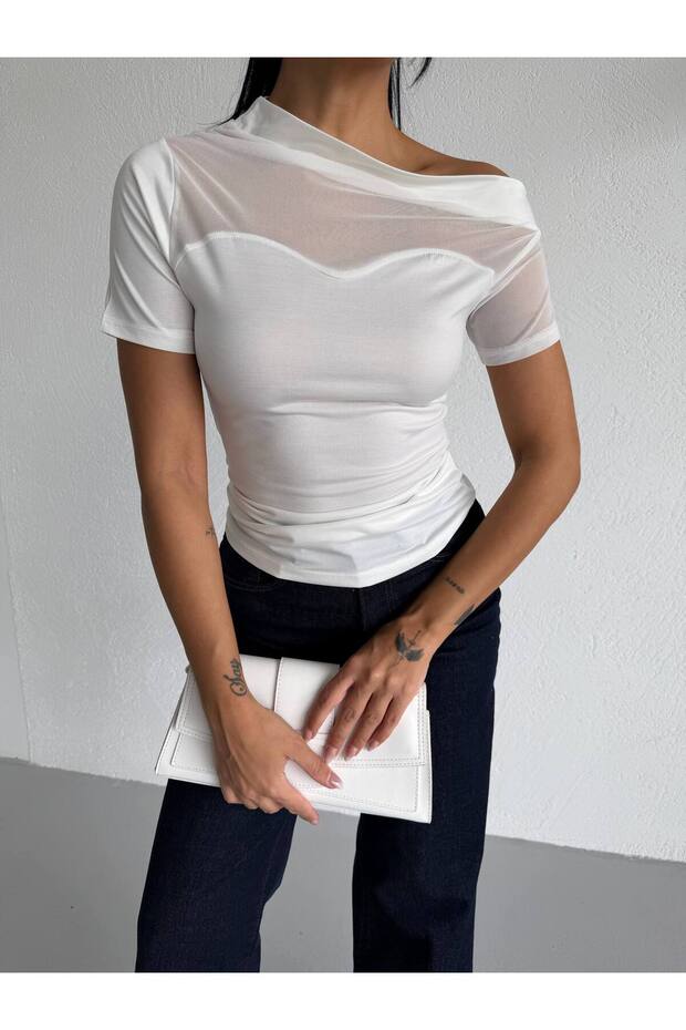 Women's White Front Tulle Boat Neck Short Sleeve Sandy Fabric Blouse
