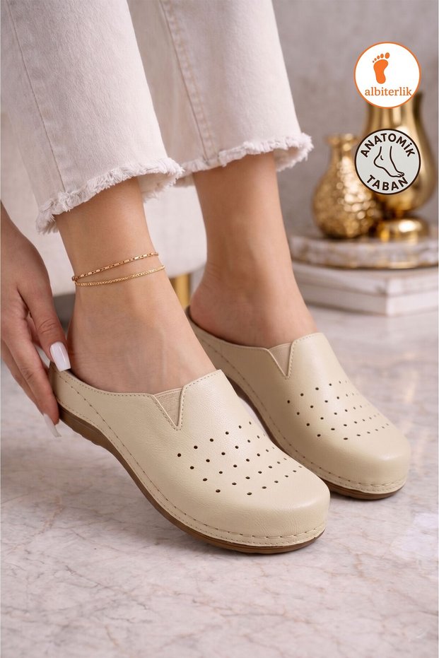 Closed Front Sabo Medical Doctor Nurse Hospital Anatomical Rubber Detailed Daily Women's Slippers
