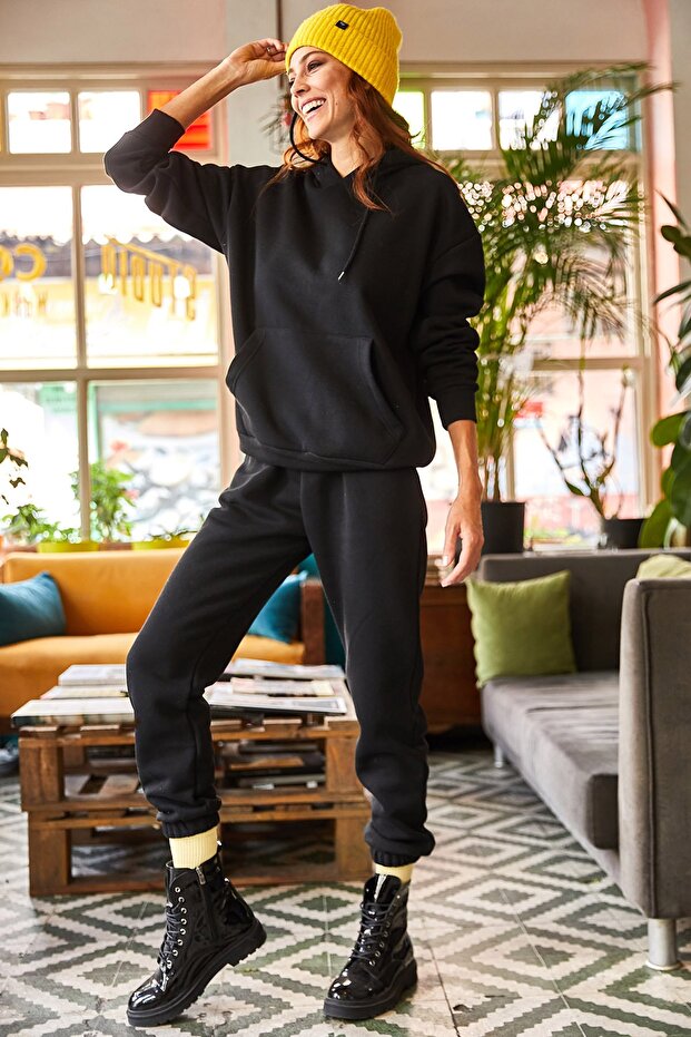 Women's Black Kangaroo Pocket Hooded Fleece Inside Tracksuit Set ETKM-0000052