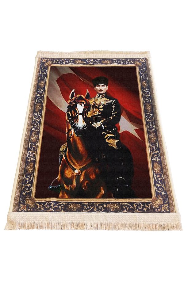 Atatürk Resimli Duvar Halısı Saçaklı No: - 2
