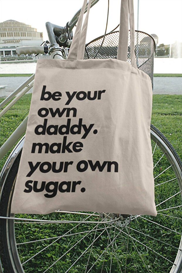 Sugar Daddy - حقيبة كتف من القماش الخام بتصميم فتاة
