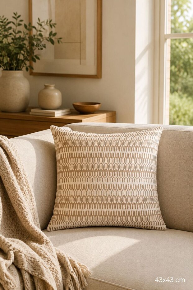 Felıcıta Premium Woven Cushion Cover 43X43