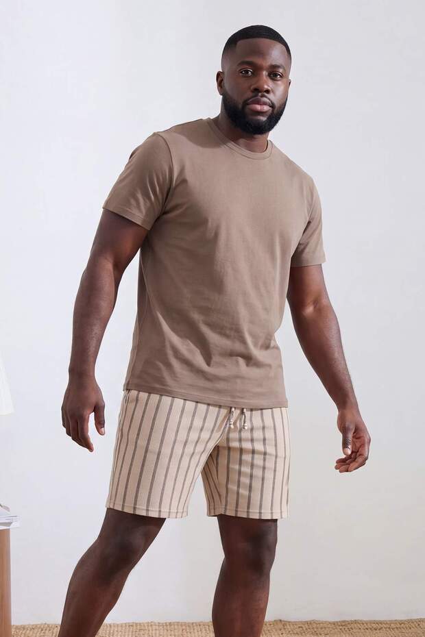 Bej-Vizon Büyük Beden Regular Fit Çizgili Örme Şortlu Pijama TakımıTMNSS26AI00007 - 2