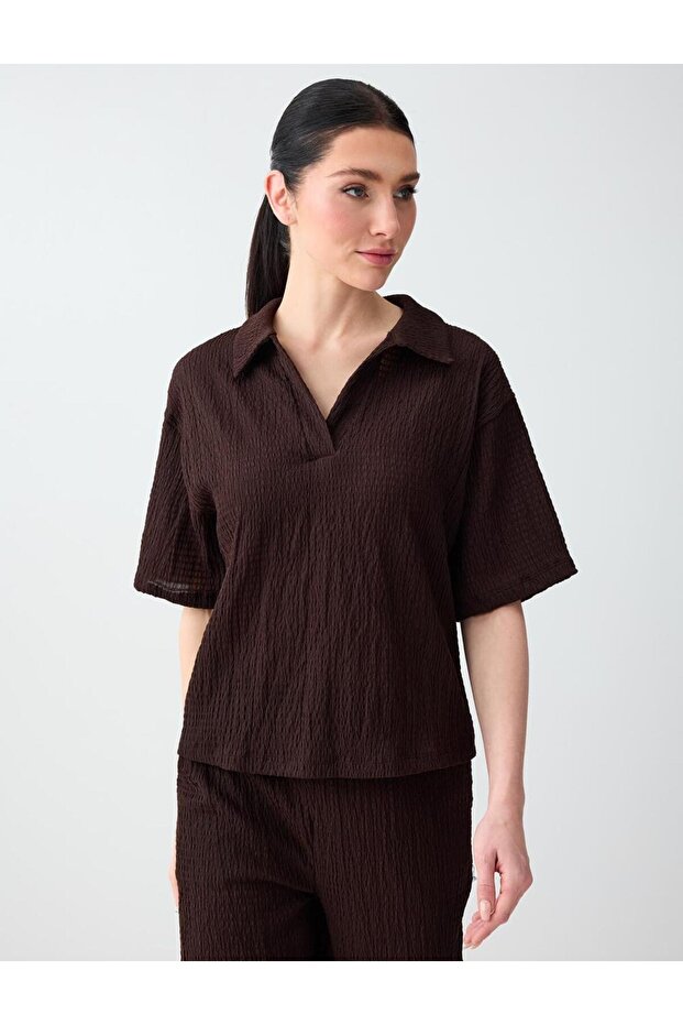 Acı Kahve Relaxed Fit Short Sleeve Polo Collar Knitted Blouse