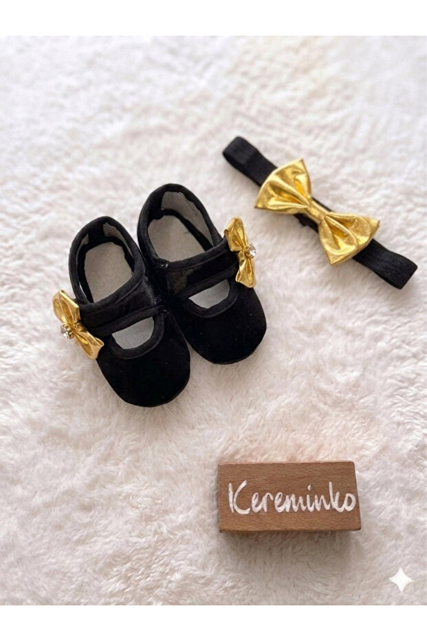 0-3 Months Newborn Black Baby Bandana Booties Set with Gold Bow