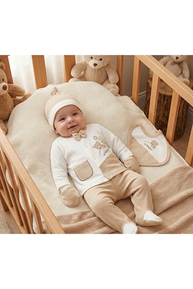 Baby Boy Reported to Be a Naughty Bear 5-Piece Newborn Hospital Release Zibin Set