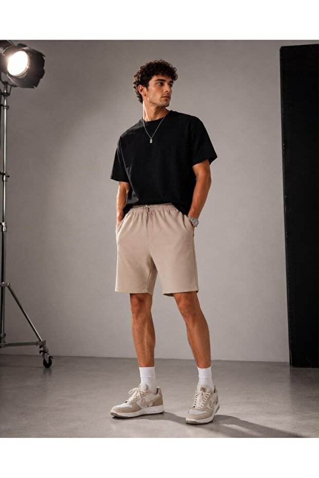 Men's Relaxed Fit Short Shorts
