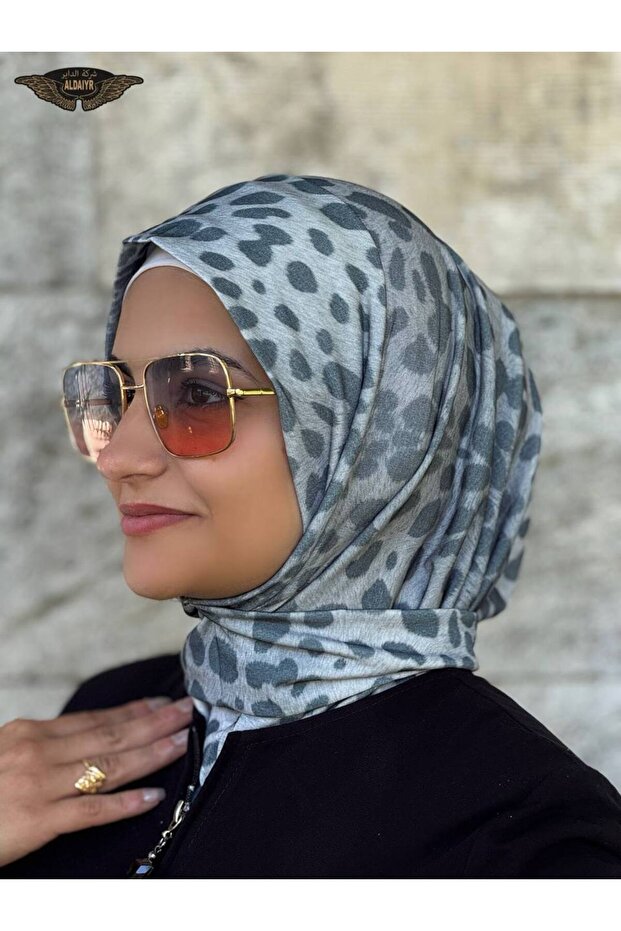 نمط حجاب بقفل سريع