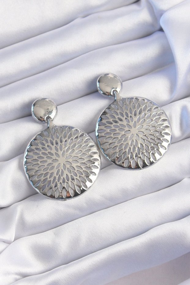 Brass Silver Color Oval Embroidered Earrings - Tj-Bkp9232