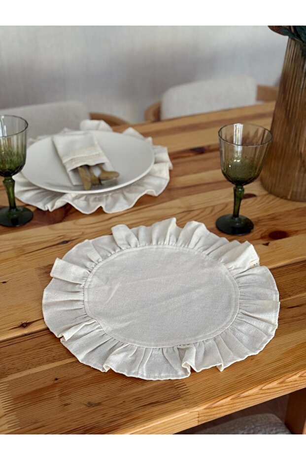 4-Piece Natural Raw Linen Round Placemat / Charger with Ruffle Detail