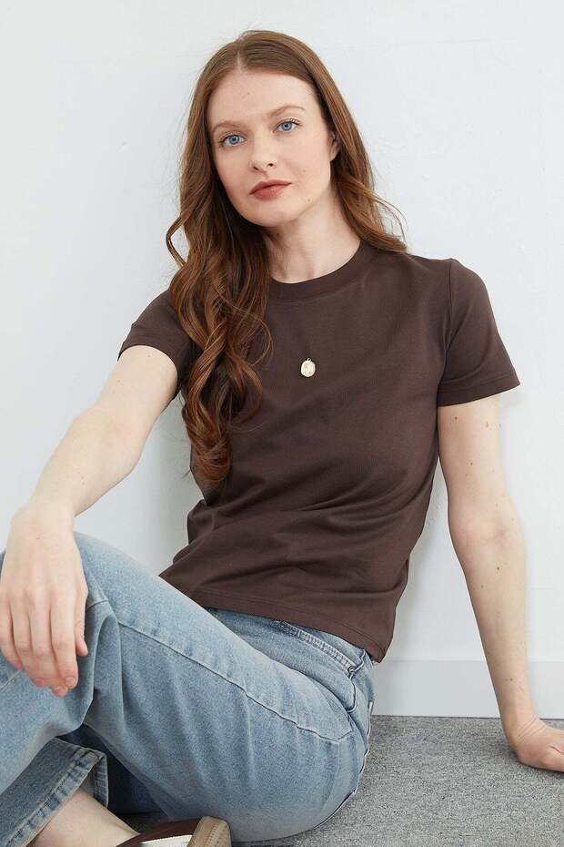 Metal-Accented Crew Neck T-Shirt