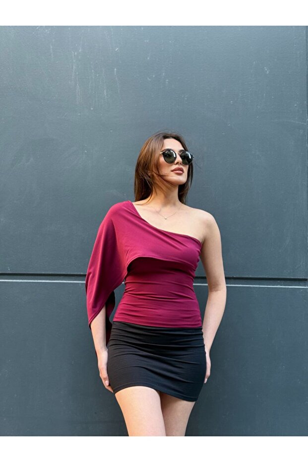 Women's One-Shoulder Stylish Blouse with Flywheel Detail