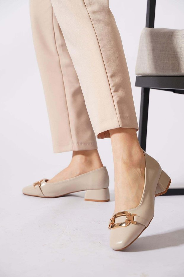 Gejenert Wide Buckle Low Heel Women's Ballerinas Beige Wrinkled