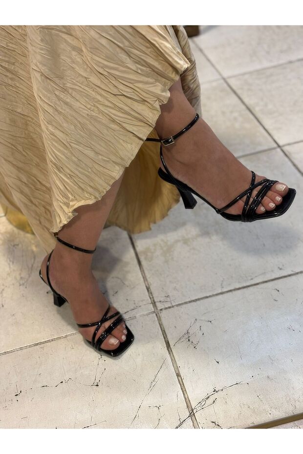 Siyah Stiletto