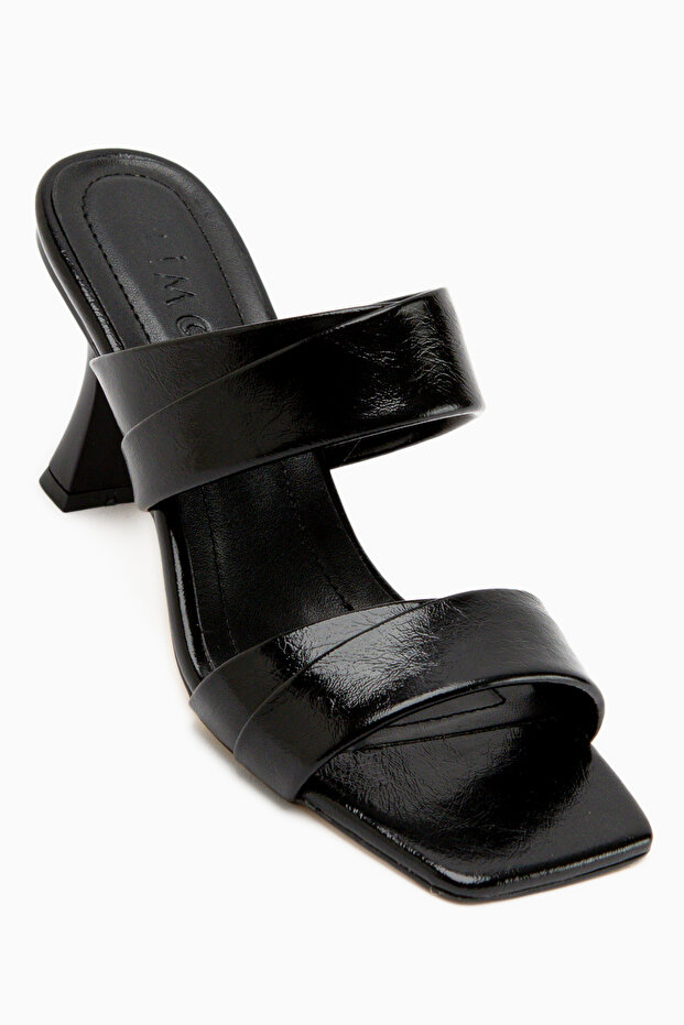 Rina Black Blunt Toe Women's Slippers