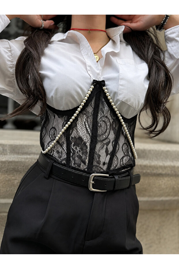 كورسيه دانتيل مزين باللؤلؤ