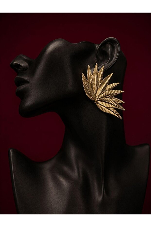 Stylish Women's Earrings with Gold Leaf Details