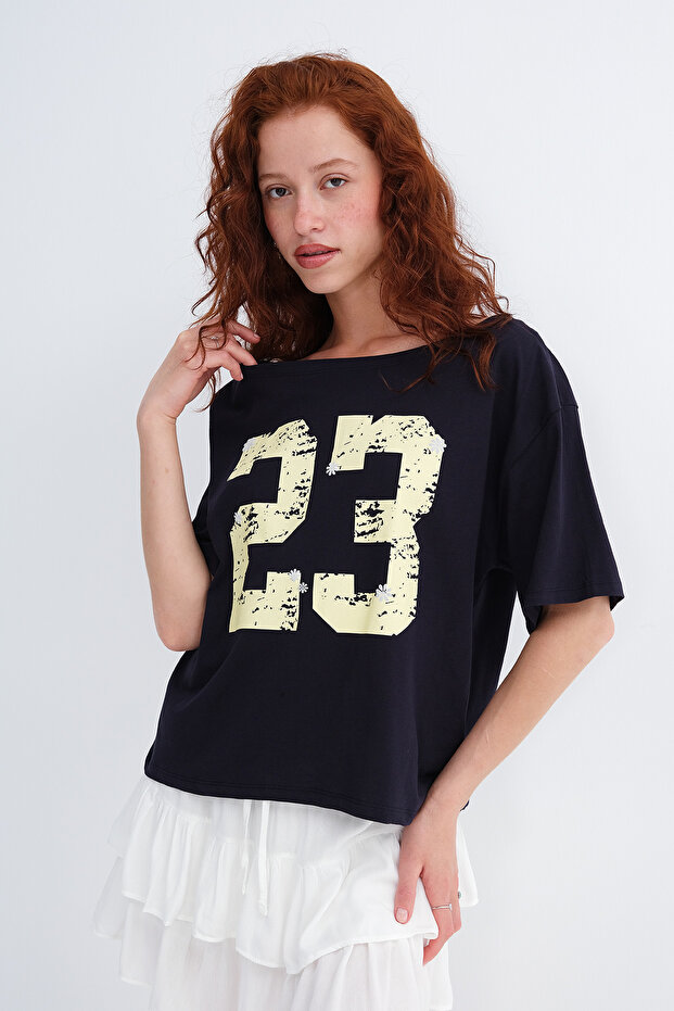 Number and Daisy Printed T-Shirt P10718