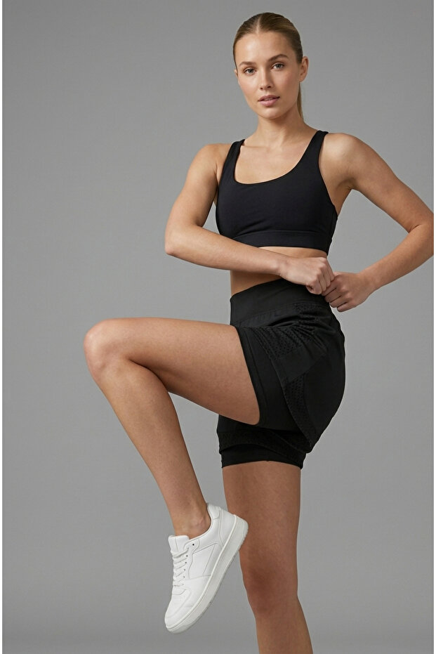 Women's Mesh Detailed Active Shorts with Inner Tights