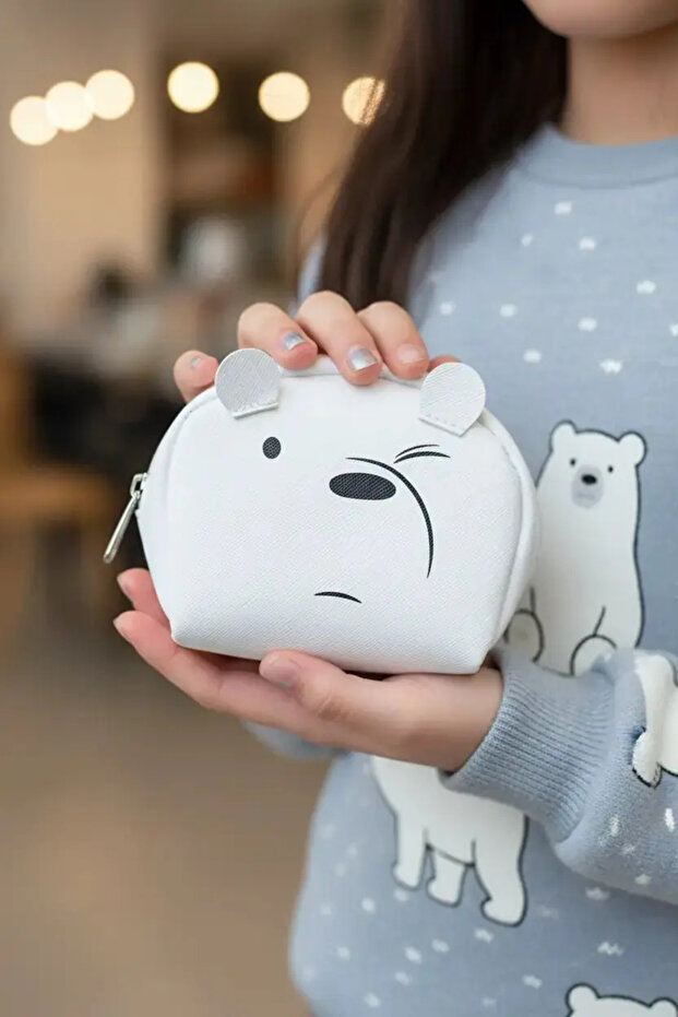 محفظة عملات معدنية صغيرة بيضاوية مرخصة من We Bare Bears - الدب القطبي