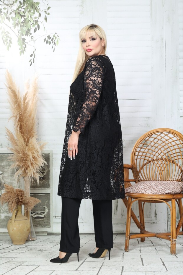 سترة طويلة سوداء كبيرة الحجم CKET