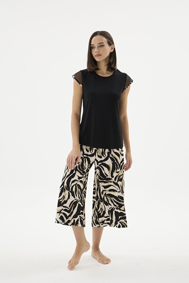 Women's Tulle Detailed Short Sleeve Zebra Patterned Capri Pajama Set C4T1N771