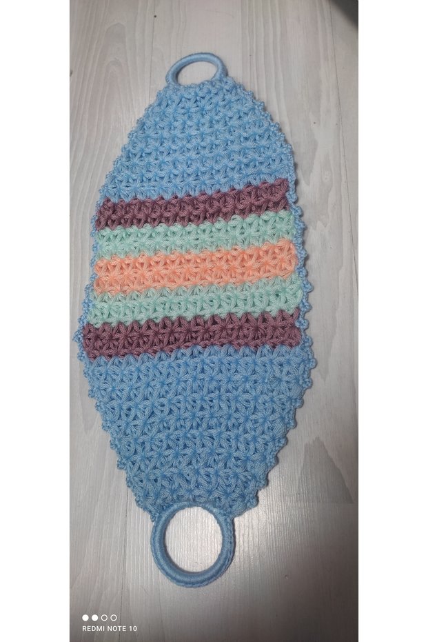 Hand-Knitted Multi-Colored Long Lint Yarn, 50 cm Long.