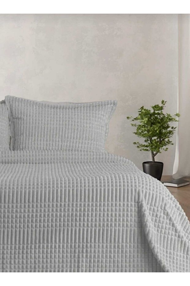 Meri̇nos Moderline 3 Piece Double Blanket Set. Size 220 X 240 Cm. 2 Pillowcases 1 Blanket