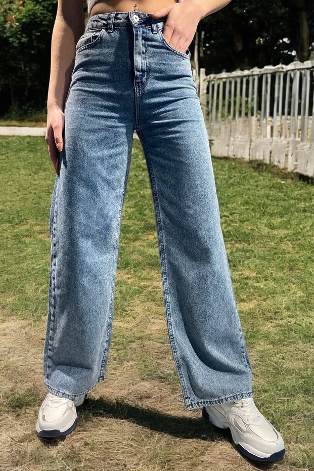 Mery High Waist Wide Leg Snow Wash Jean Pants