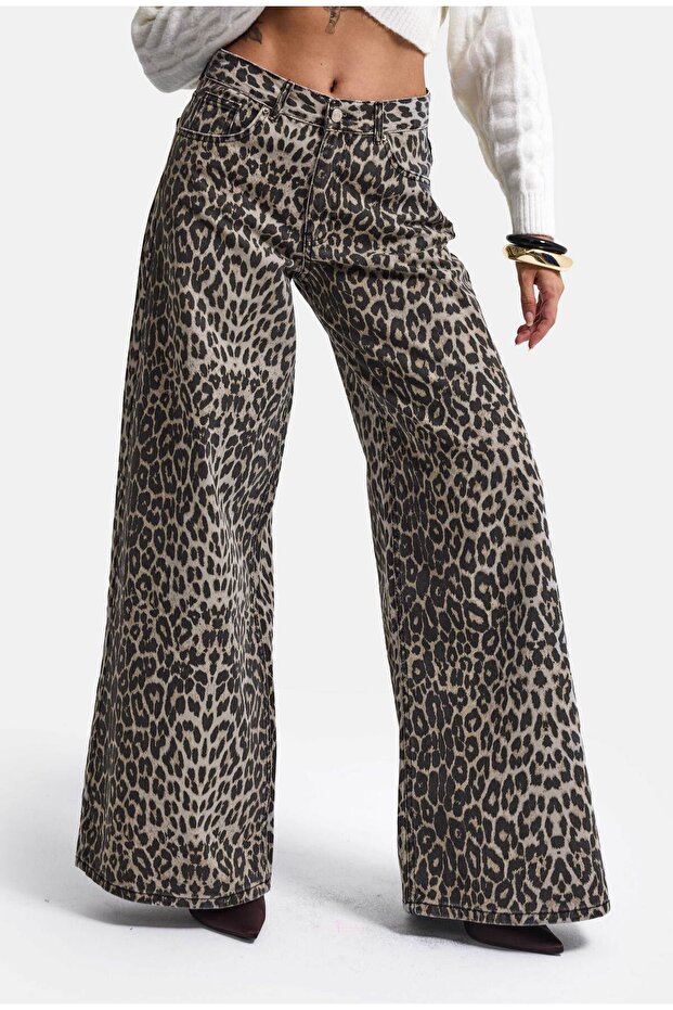 جينز نسائي من نوع Leopard 1w6-26 Palazzo Fit بنمط خاص من قماش الدنيم