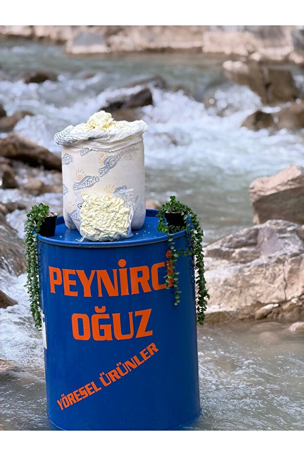 çörek otlu tulum peyniri