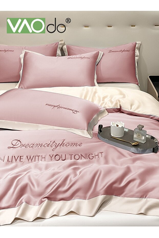 4PCS Silk Comforter Set AB Side Exquisite Embroidery Bedding Set King Size Warm in Winter and Cool i