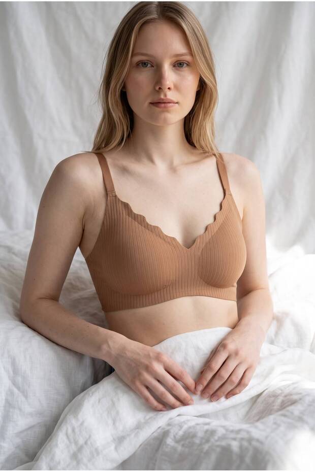Laser Cut Seamless Ribbed Look Bra with Removable Pads