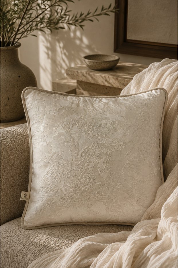 Royal Ecru Kirlent Kilifi (45X45)