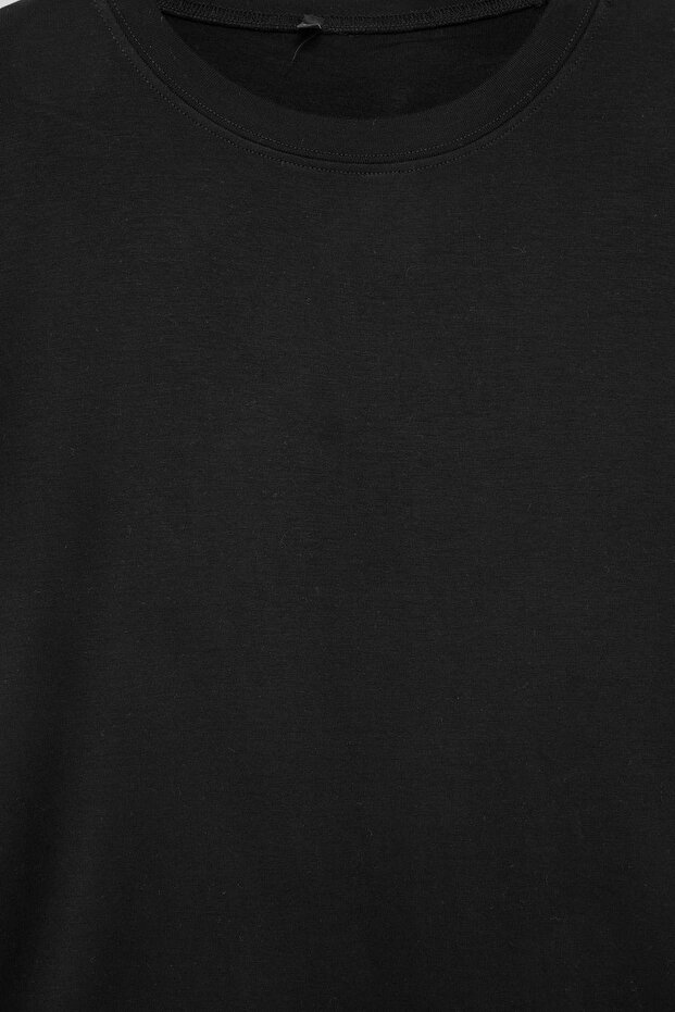 Siyah Fitted/Vücuda Oturan Kısa Kollu Pamuk Ribana Örme Büyük Beden T-Shirt TBBSS26BF00079 - 5