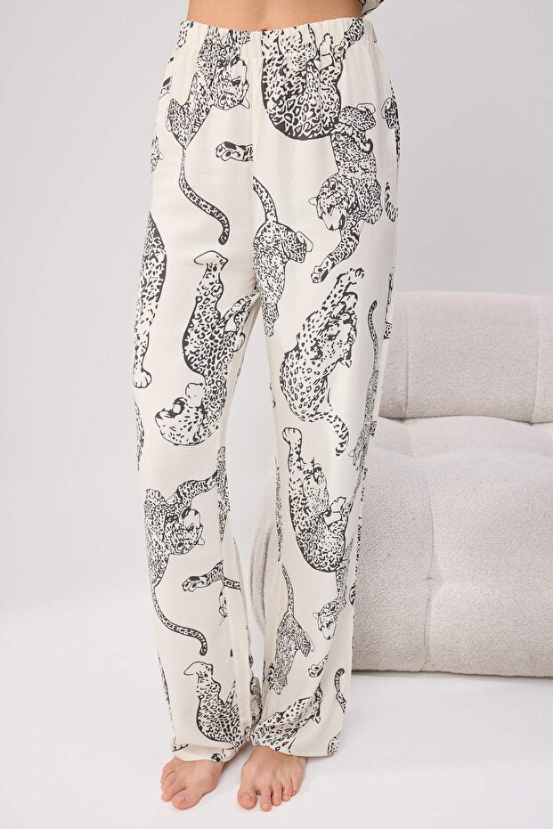 Krem Kaplan Desenli Viskon Dokuma Pijama Takımı THMAW24PT00092 - 3