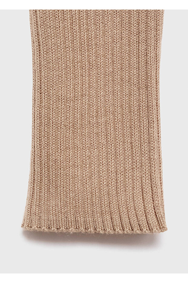 Pullover aus Gummistrick mit V-Ausschnitt - 5