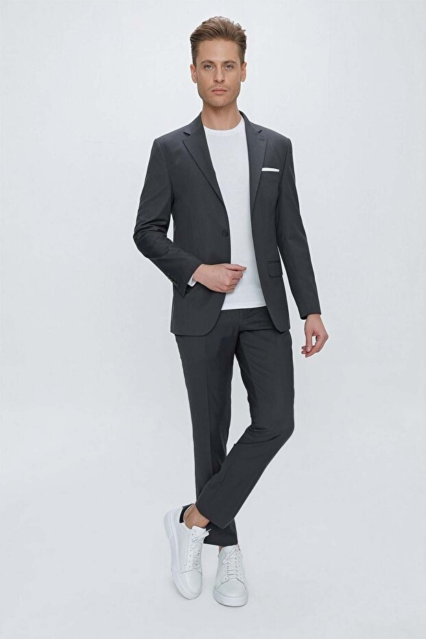 بدلة Slim Fit كلاسيكية ذات ياقة أحادية كلاسيكية من أنثراسايت Tk 2021