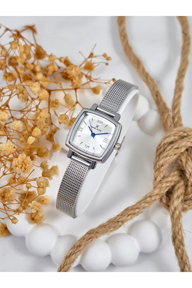 Dke.1.10844 Straw Cord Roman Numeral Square Dial Women Wrist Watch